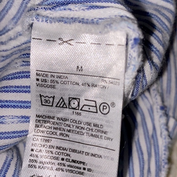 Old navy striped top size medium - Picture 5 of 5